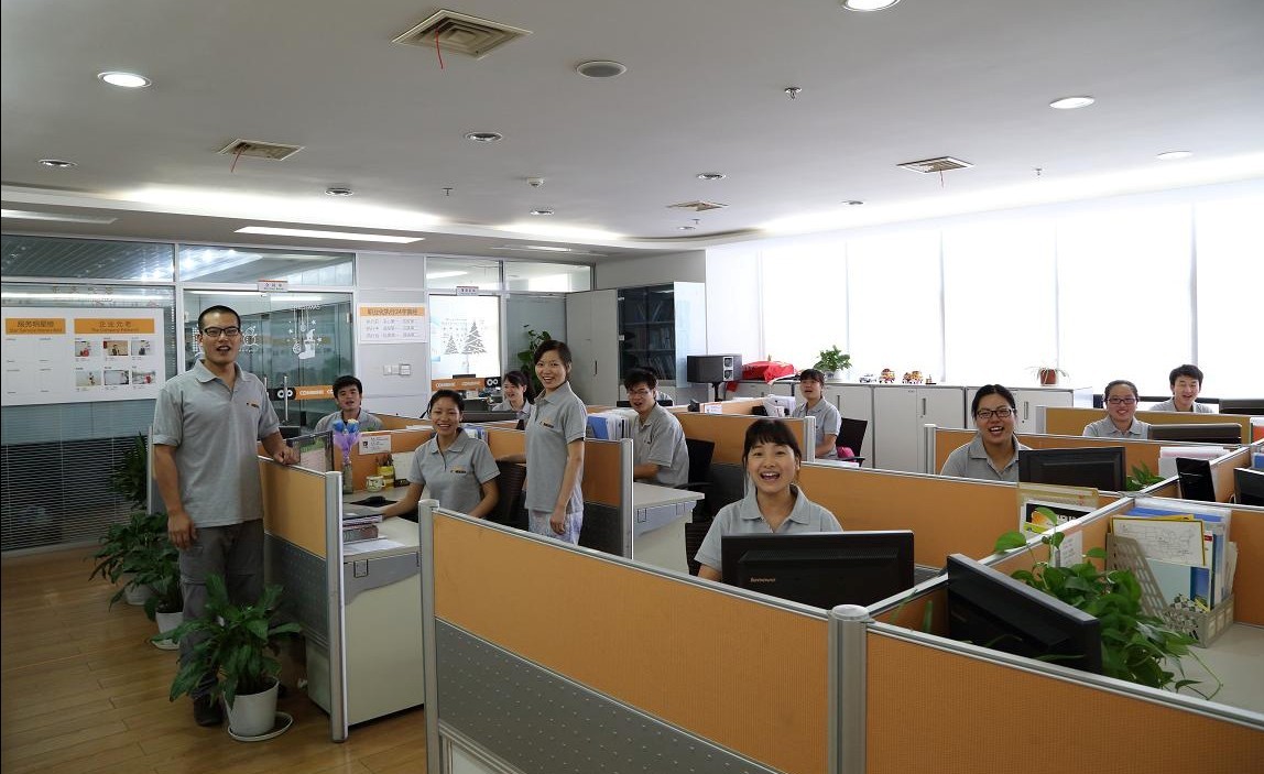 Agricultural machinery parts for Tractor engine oil filter replacement for John Deere Parts and CNH Air Filter element(图4) Agricultural machinery parts for Tractor engine oil filter replacement for John Deere Parts and CNH Air Filter element(图4)